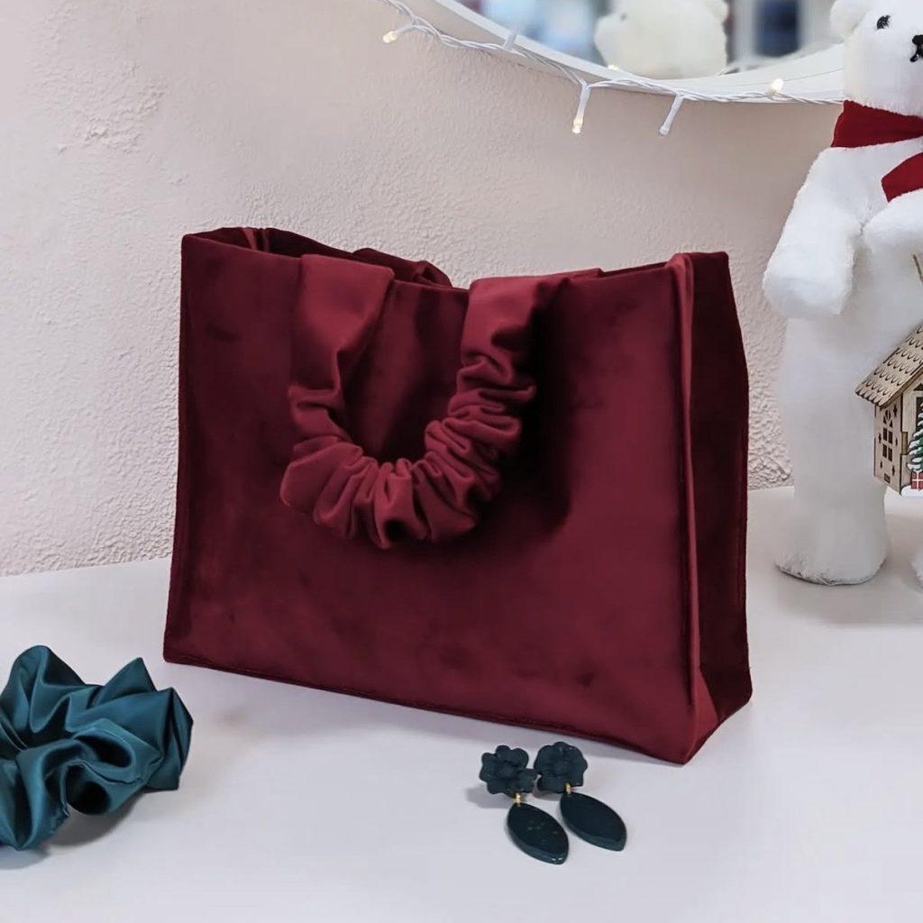 Velvet Clood Bag - Cherry