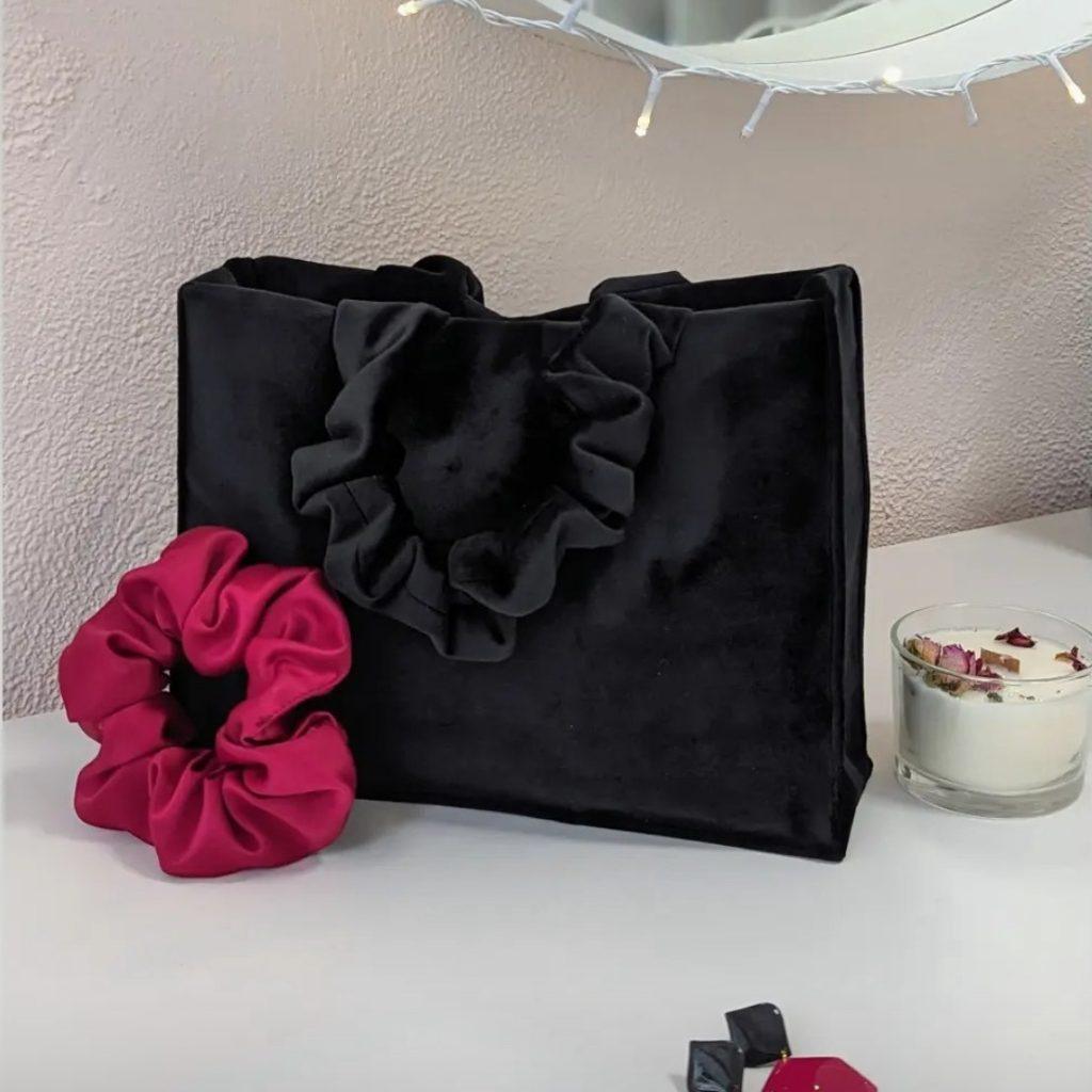Velvet Clood Bag - Black